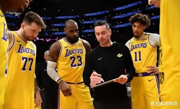 Lakers thực hiện 1-for-2, Fi